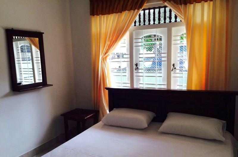 Sleep Cheap Hostel Negombo Exterior photo